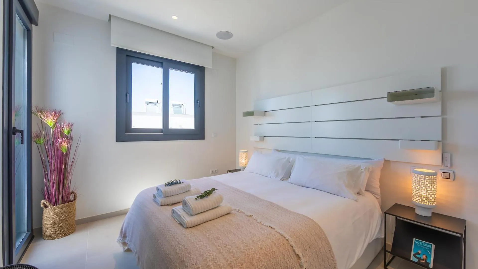 Comfort, Space, Terraces & Great Views Tarifa Apartment