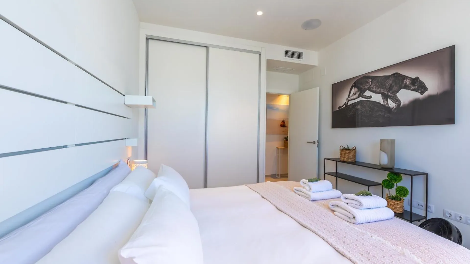 Comfort, Space, Terraces & Great Views Tarifa Apartment
