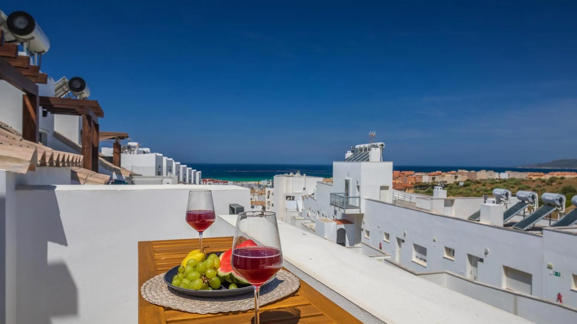Comfort, Space, Terraces & Great Views Tarifa Apartment